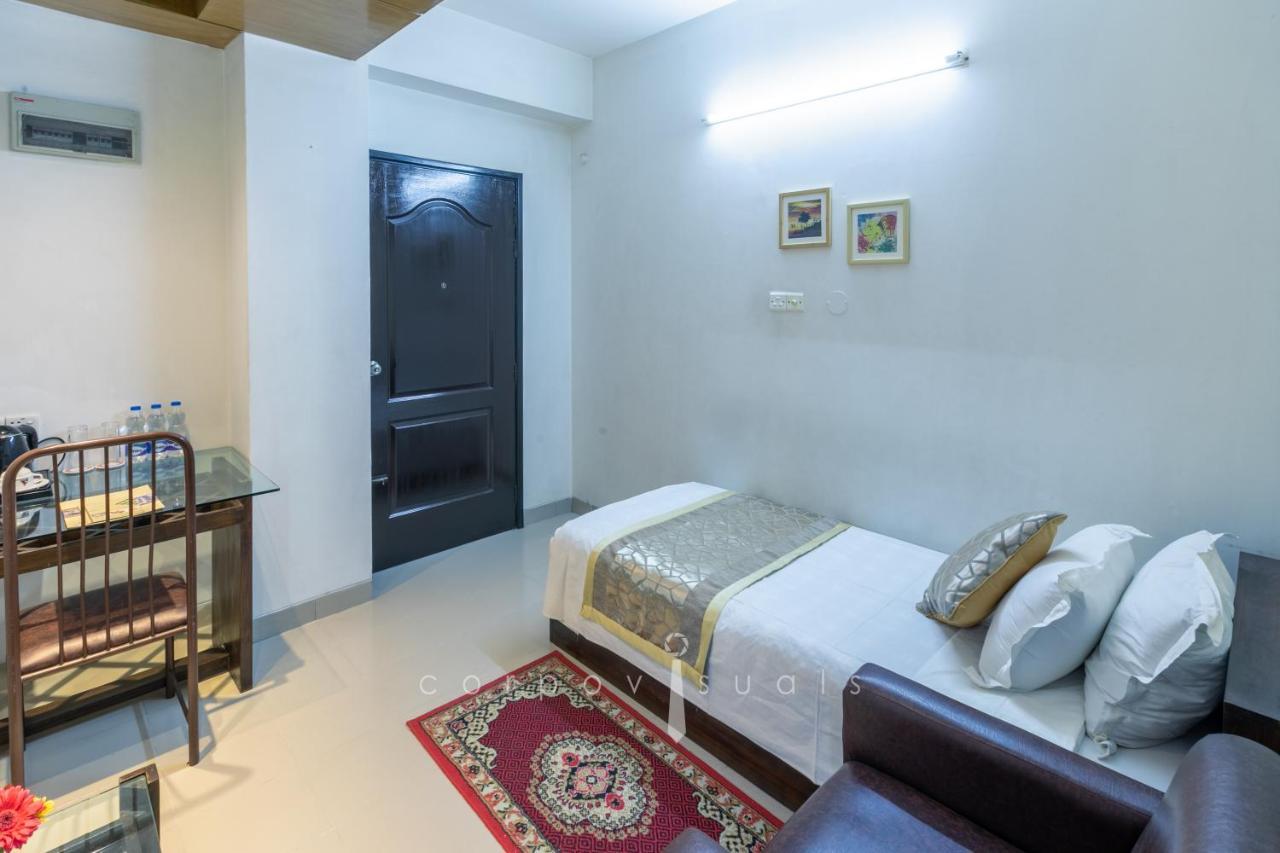 Sel Nibash Hotel & Serviced Apartments Dhaka Bagian luar foto